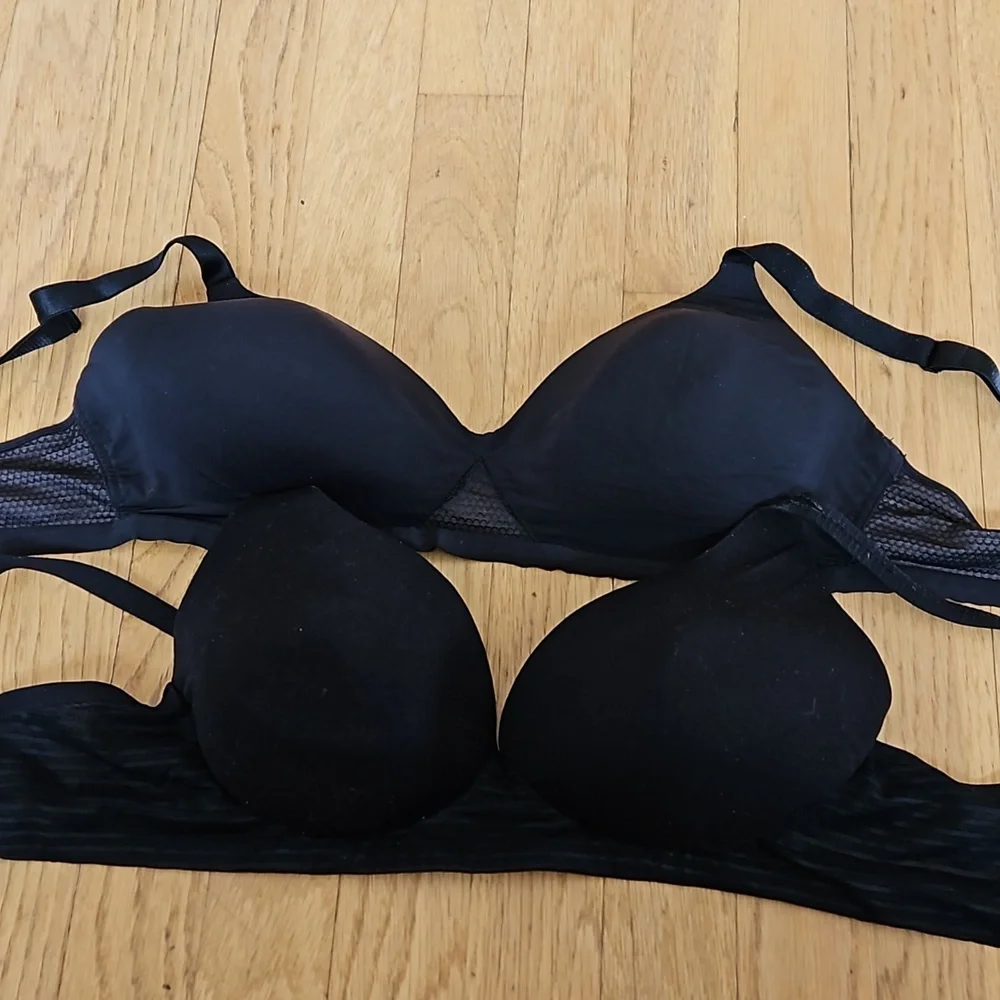 Jockey and Hanes wire free bras L